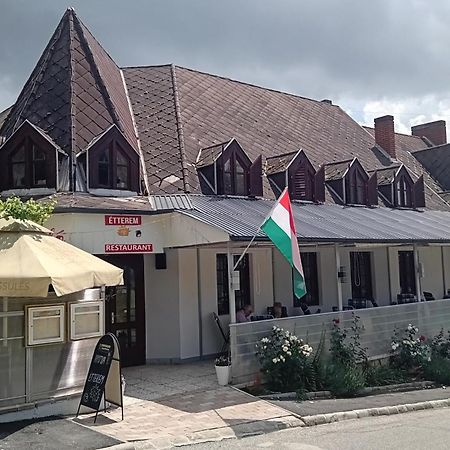 Diana Fogado Bed and Breakfast Keszthely Eksteriør billede