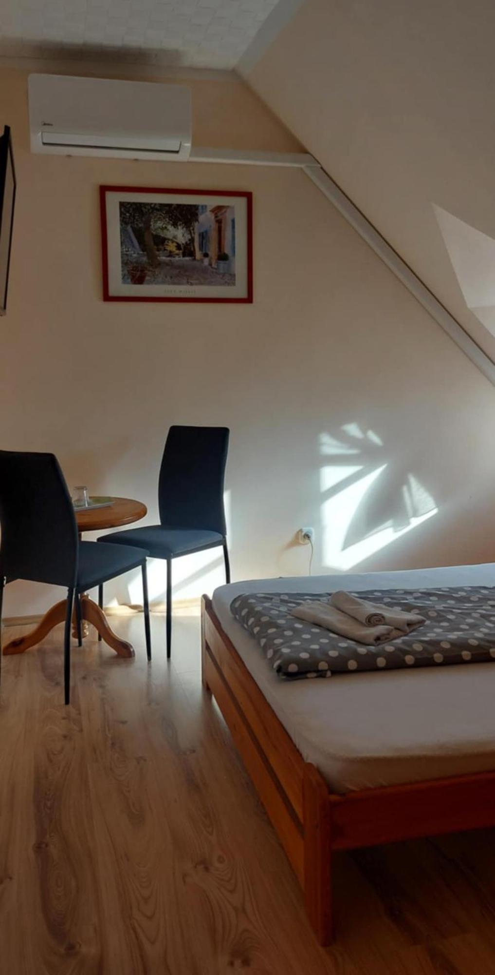 Diana Fogado Bed and Breakfast Keszthely Eksteriør billede