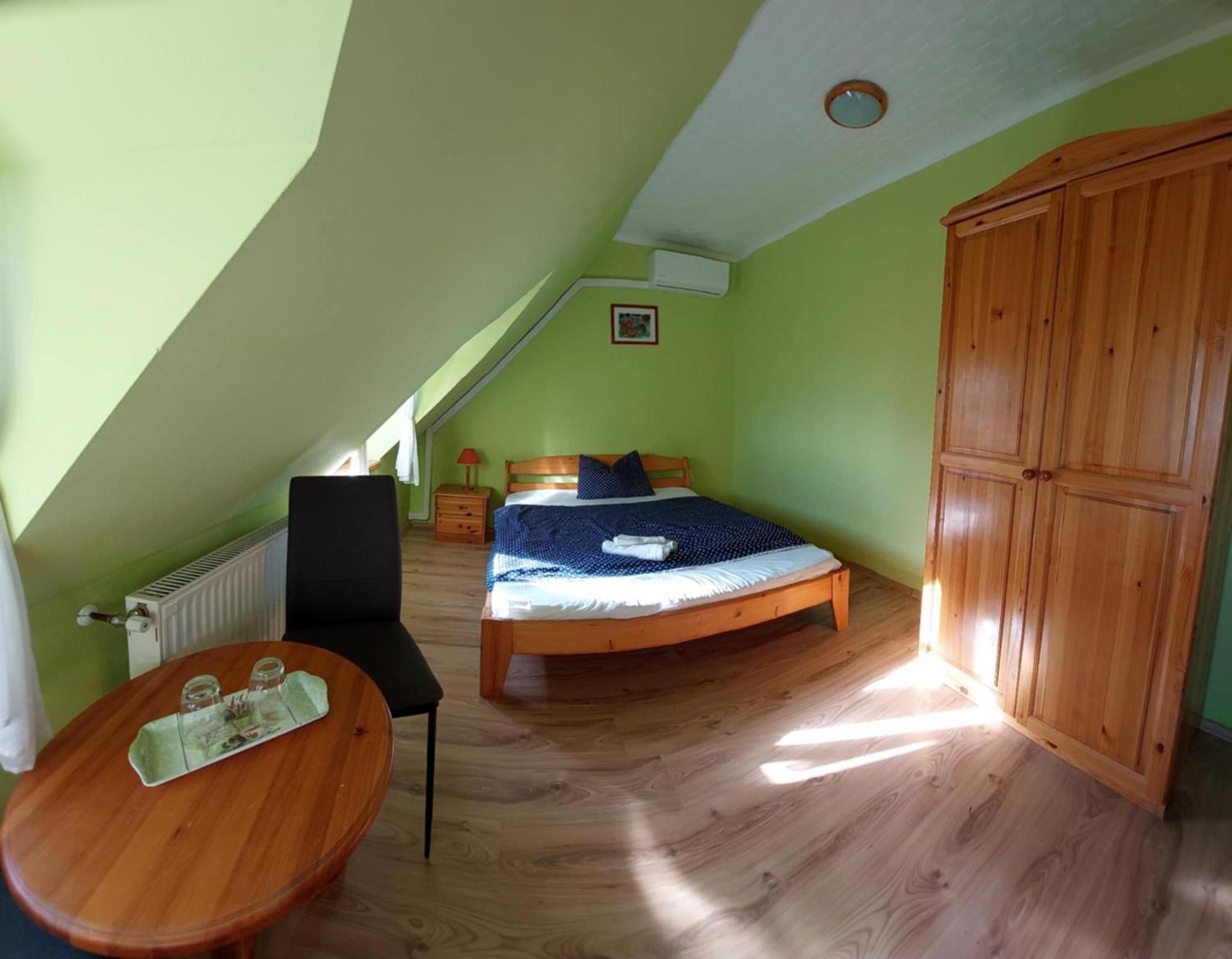 Diana Fogado Bed and Breakfast Keszthely Eksteriør billede