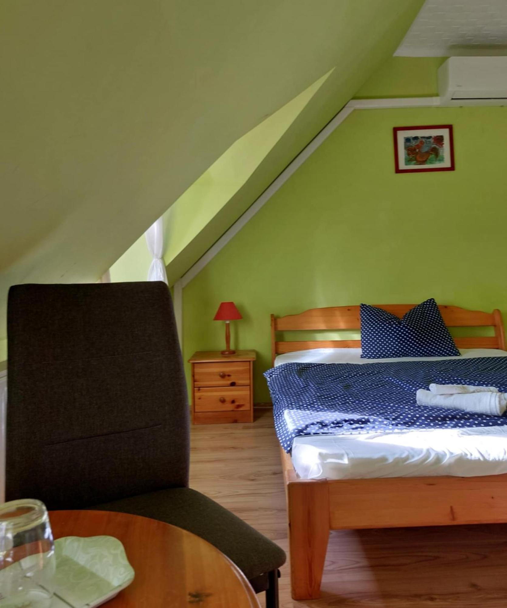 Diana Fogado Bed and Breakfast Keszthely Eksteriør billede